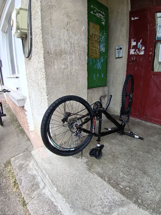 Bicicleta pentru piese