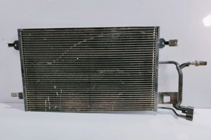 Radiator Clima 8D0260401G Volkswagen VW Passat B5.5 (facelift)