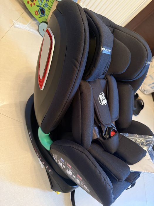 Scaun auto cu isofix