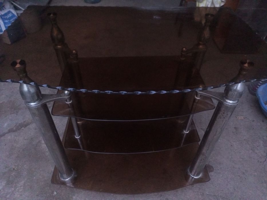 Стеклянная тумба под телевизор  б/у