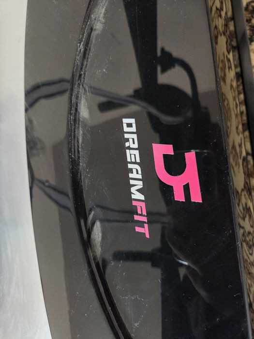 Продаётся беговая дорожка, для пользователей до 120 кг