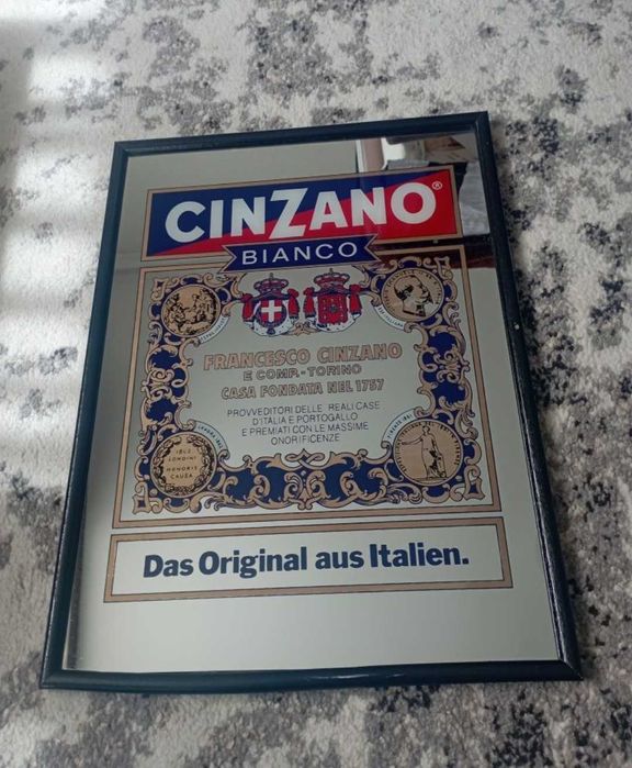 Print   /   Oglinzi