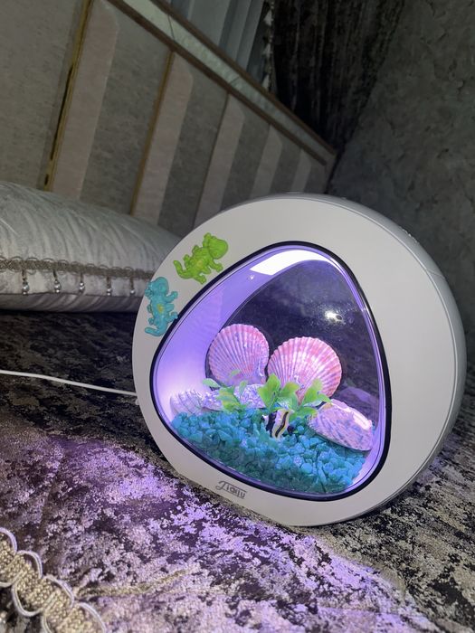 Продам Акварум с подсветкой