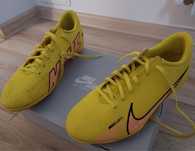 Adidasi fotbal Mercurial