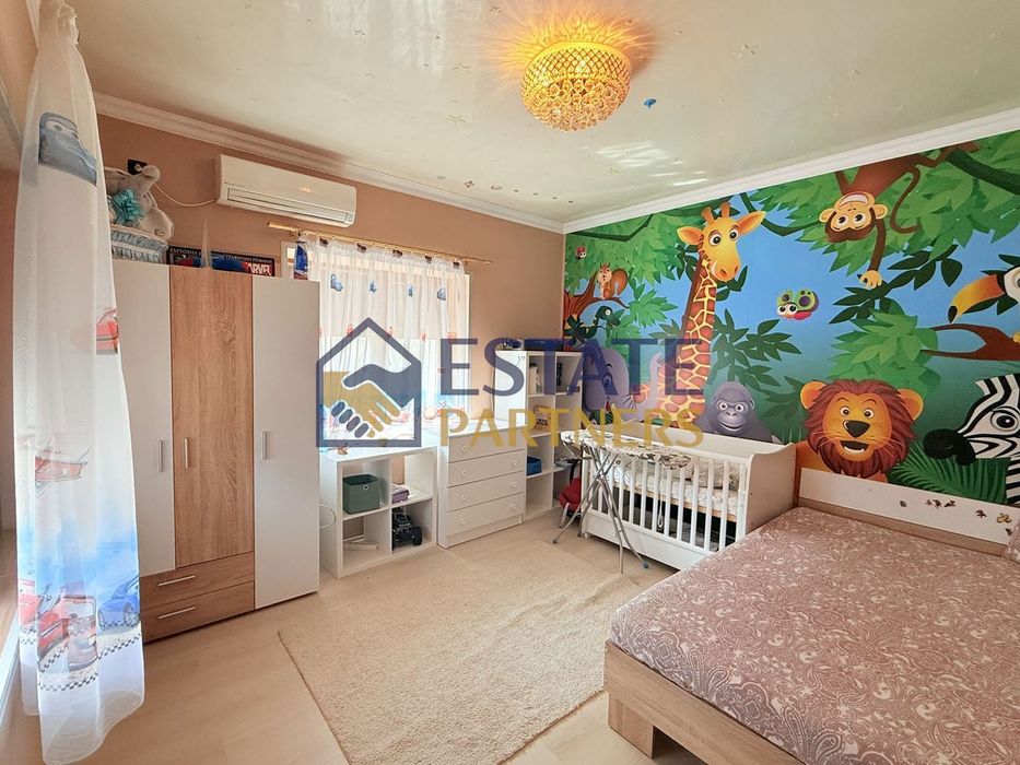 Къща в Пловдив, област-с.Дълбок извор площ 230 цена 207000