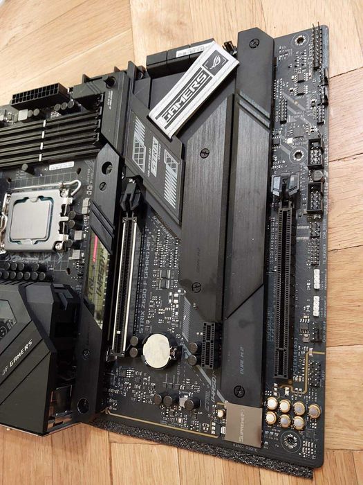 Intel Core 13900KF + Asus ROG StriX Z690-F Gaming Wi-Fi DDR5