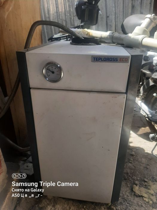 Продам печку газовую напольную