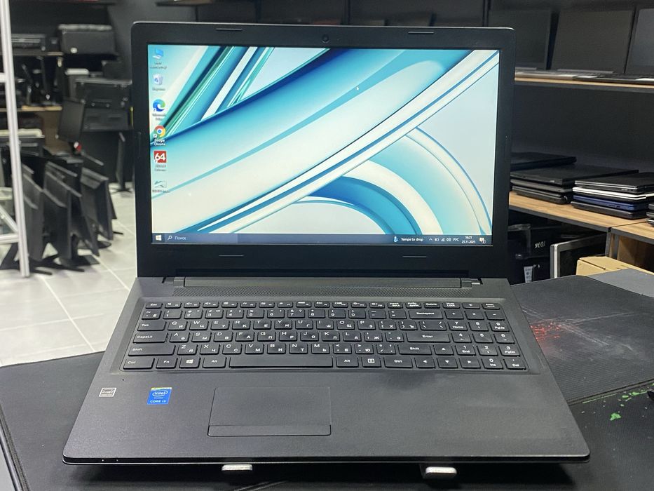 Ноутбук Lenovo i3-5005U / 4GB RAM / SSD 240GB. Быстрый для учебы