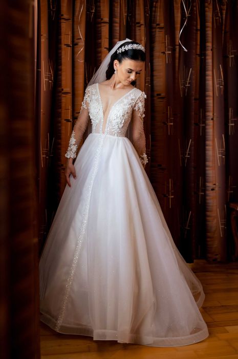 Vând rochie de mireasă