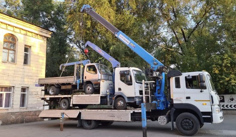 Услуги манипулятора. Манипулятор Алматы Не дорого