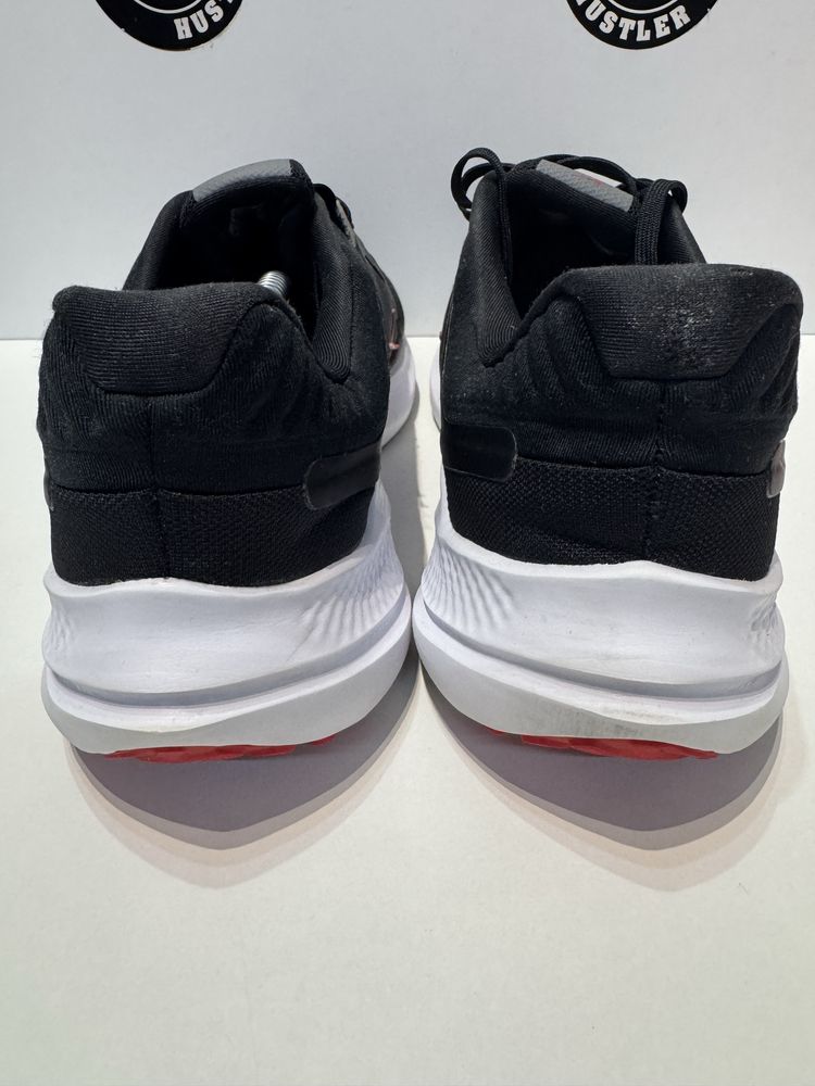 Маратонки NIKE QUEST 5 .Номер 45