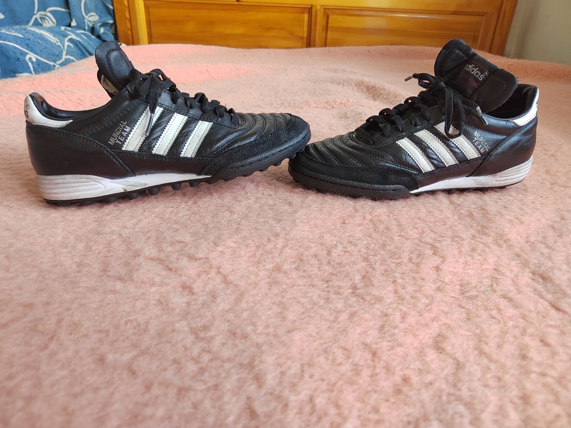 Adidas Mundial team 40 номер,2021 година, стоножки