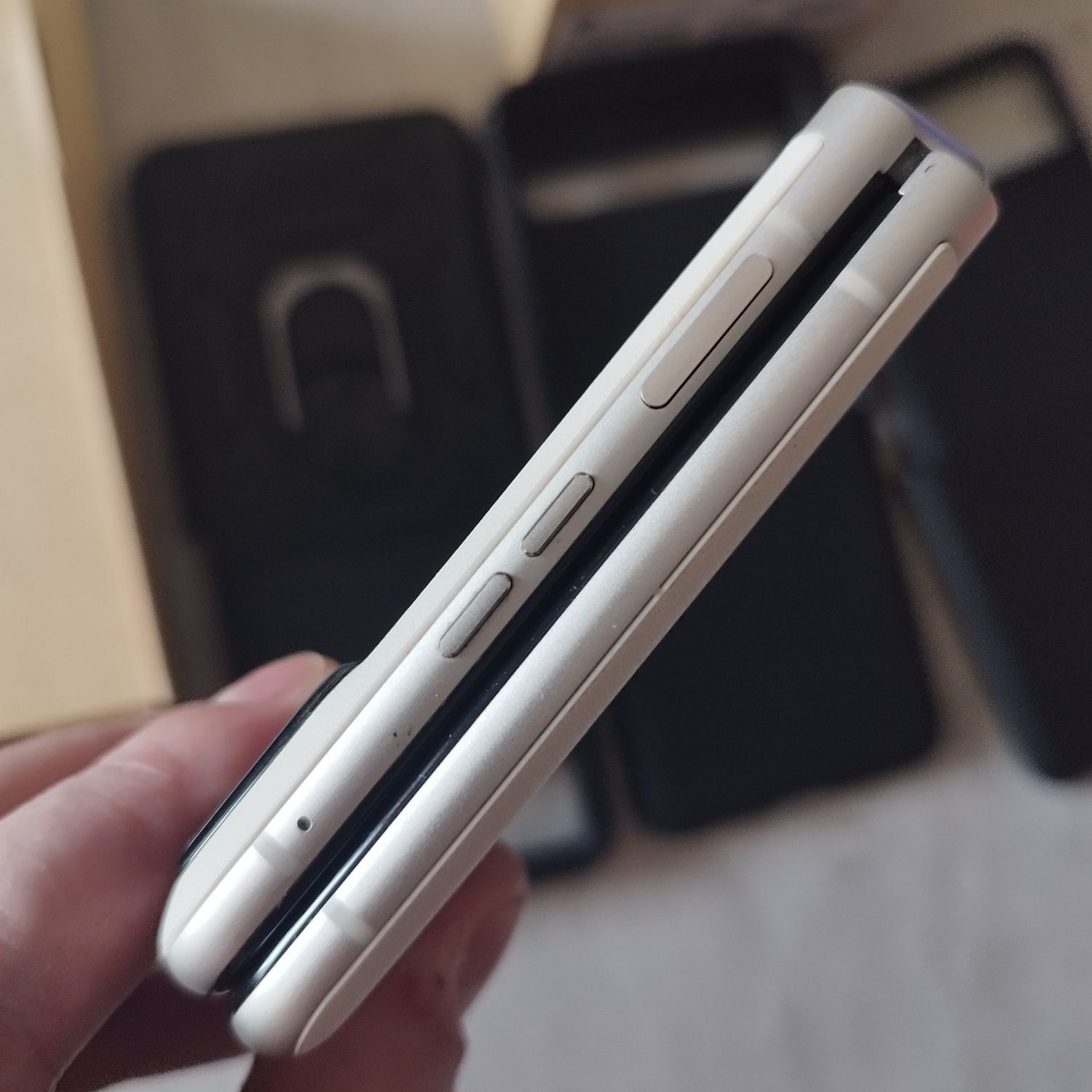 Motorola RAZR 40 Full box, garanție (8+8/256)