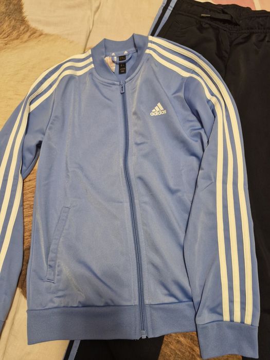 Trening Adidas fete 152(11-12 ani)in stare f buna