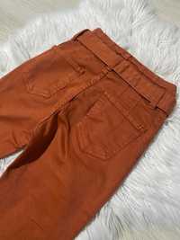 Pantaloni Bershka Noi