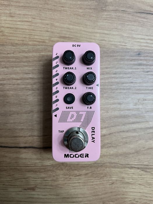 Pedala de delay Mooer D7 + Pedala distors EHX Nano Metal Muff