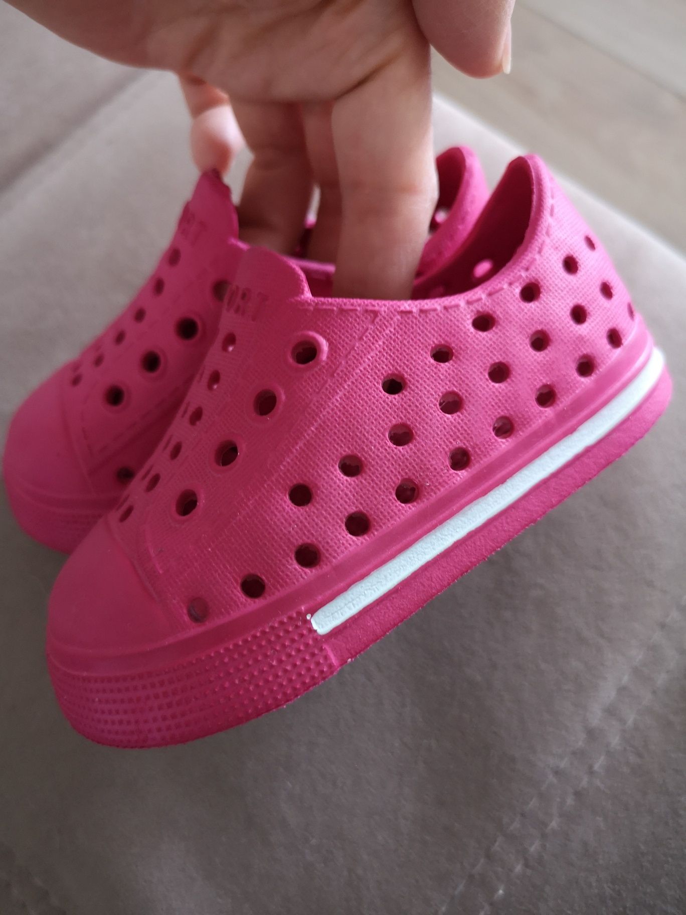 Новая обувь для малыша до года