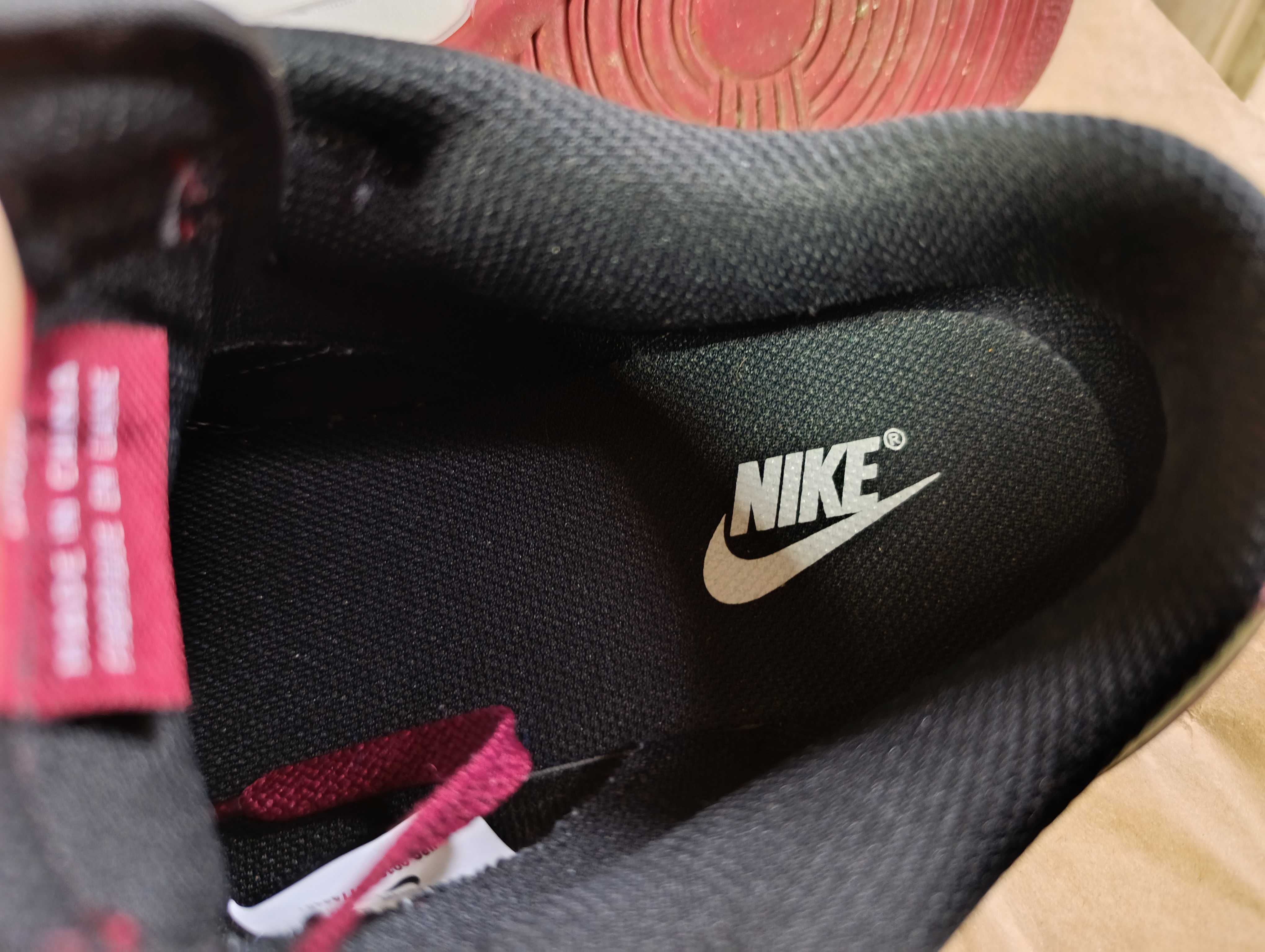 'NIKE DUNK LOW ''оригинални мъжки маратонки 42.5 номер