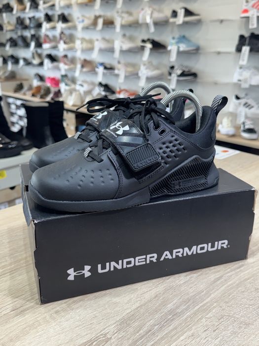 Sneakers Under Armour Unisex - 38