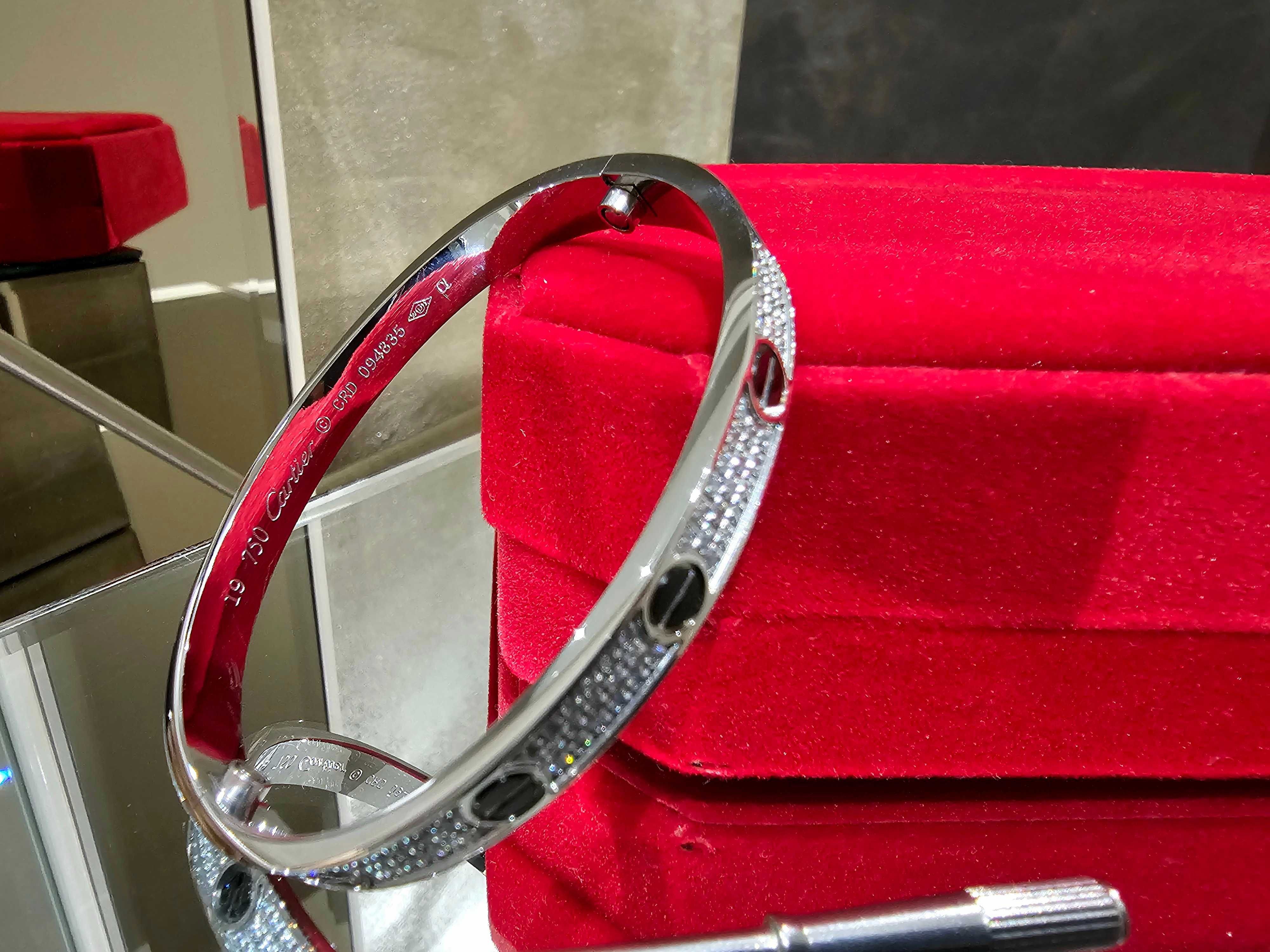 CARTIER Love Ceramic Paved White Gold Classic Diamond Гривна с Отверка