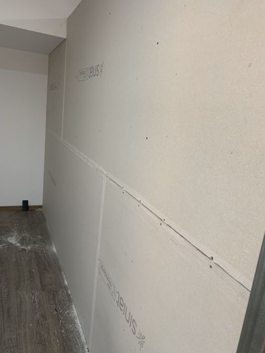 Construim Case la ROȘU/ GRI / CHEIE, Renovam apartamente , Termosistem