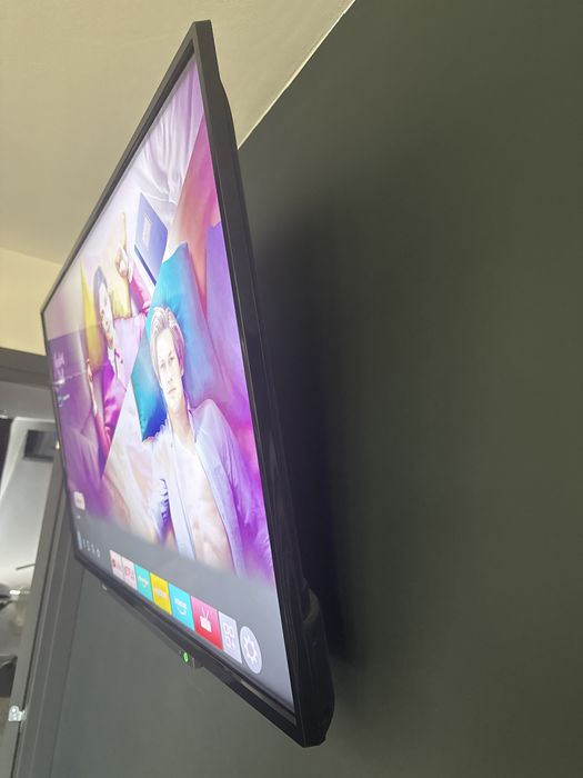 Vand tv toshiba 4k UHD 109 cm