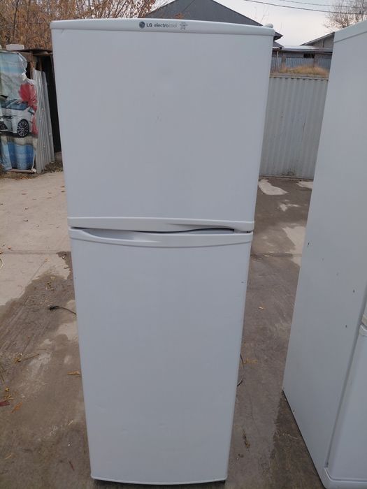 Холодильник элджи рабочая Доставка есть
