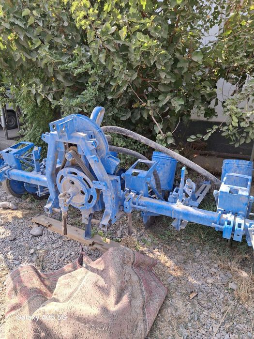 Traktor belarus 80
