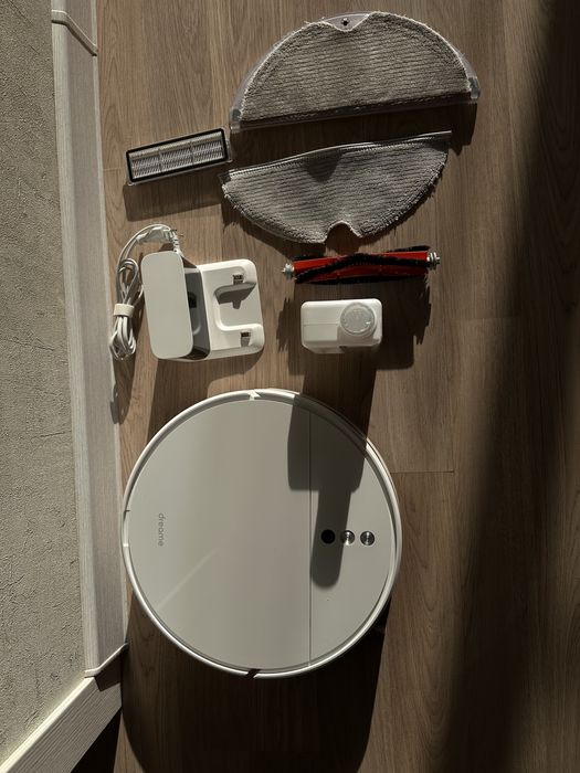 Продаю робот-пылесос Dreame F9