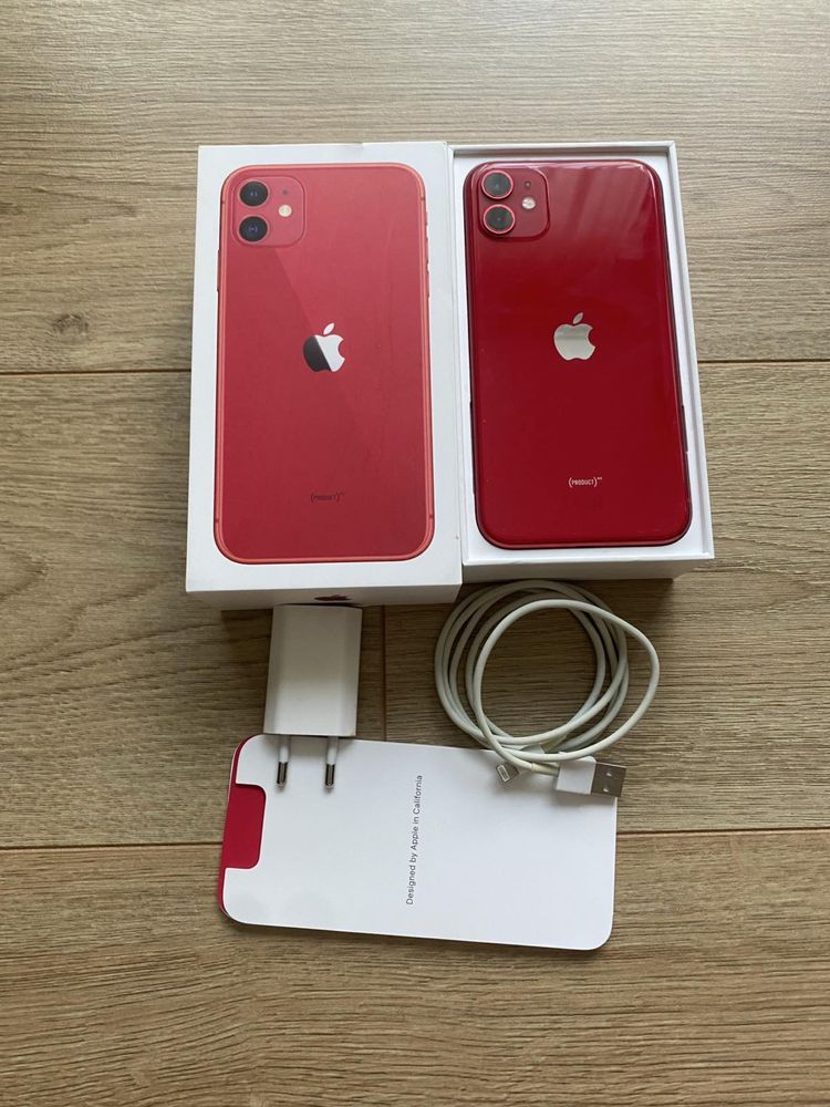 IPhone 11 с кутия и зарядно