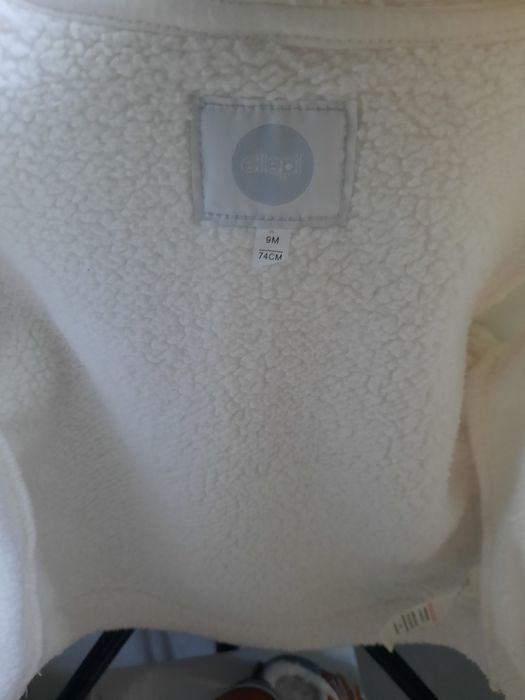 Palton + fes + mănuși + ghete bebeluș, mărimea 3 - 6 luni+