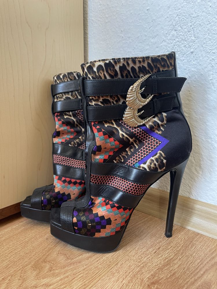 Оригинални сандали Just Cavalli