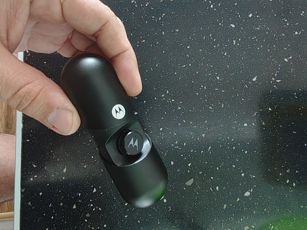 Слушалки Motorola Vervebuds 400 с проблем