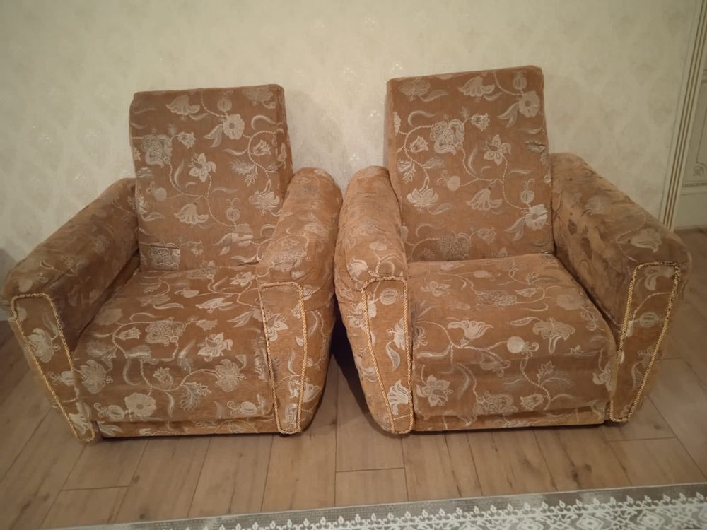 Продам диван + 2 кресла