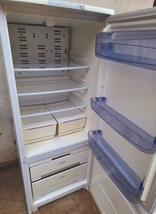 Холодильник бирюса