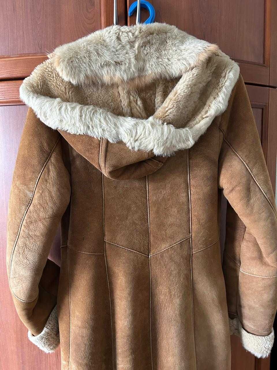 Продам дубленку женскую натуральную