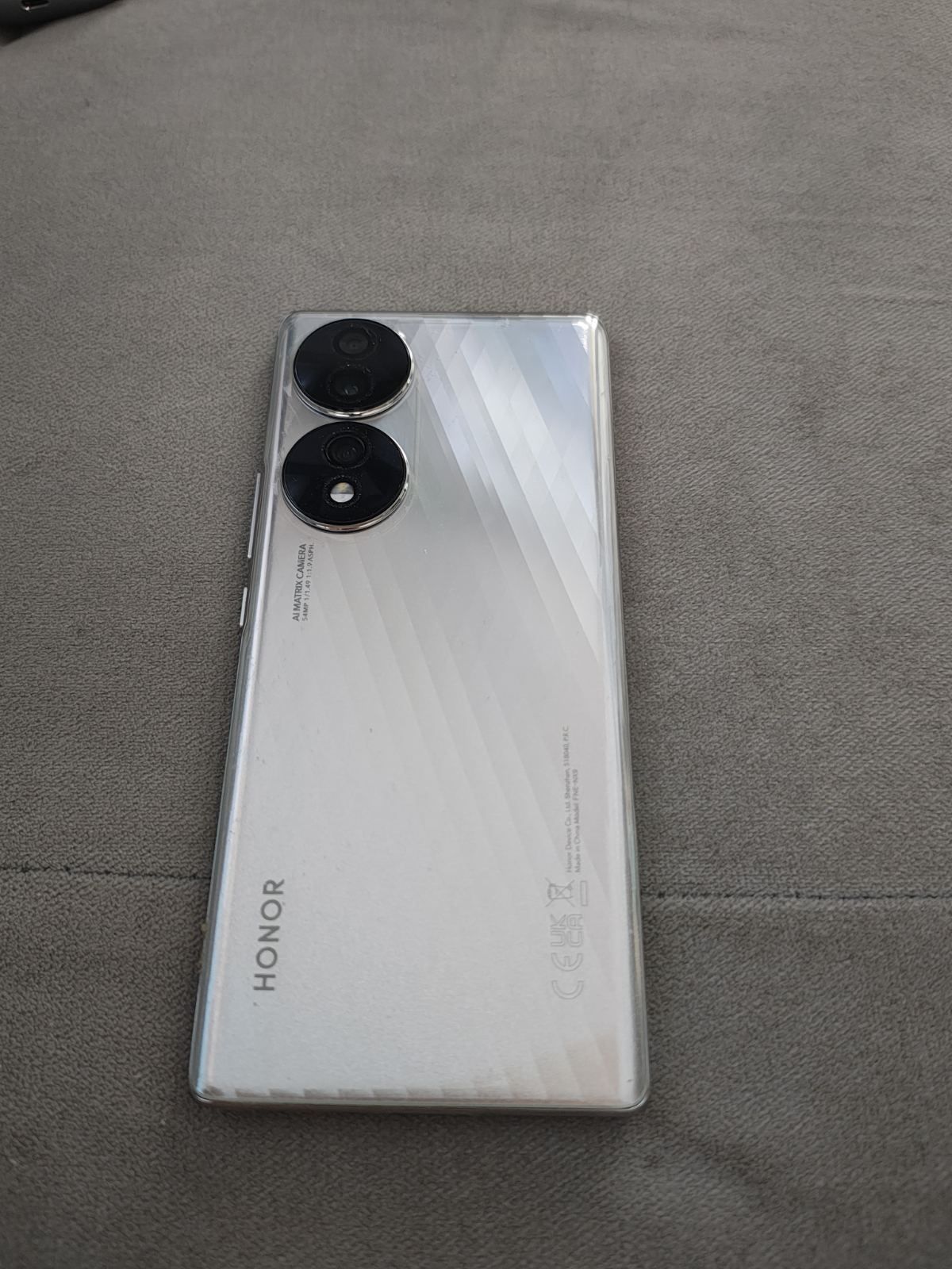 Honor 70 /256 gb