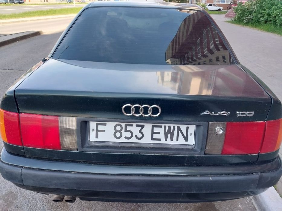 Срочно AUDI 100 сатылады
