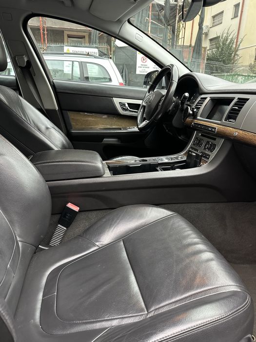 Jaguar XF premium luxury - 2.2 diesel 200cp - 2014 -