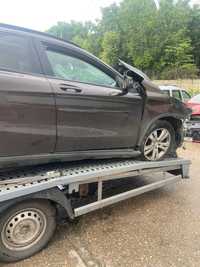 Mercedes Benz GLA200d avariat