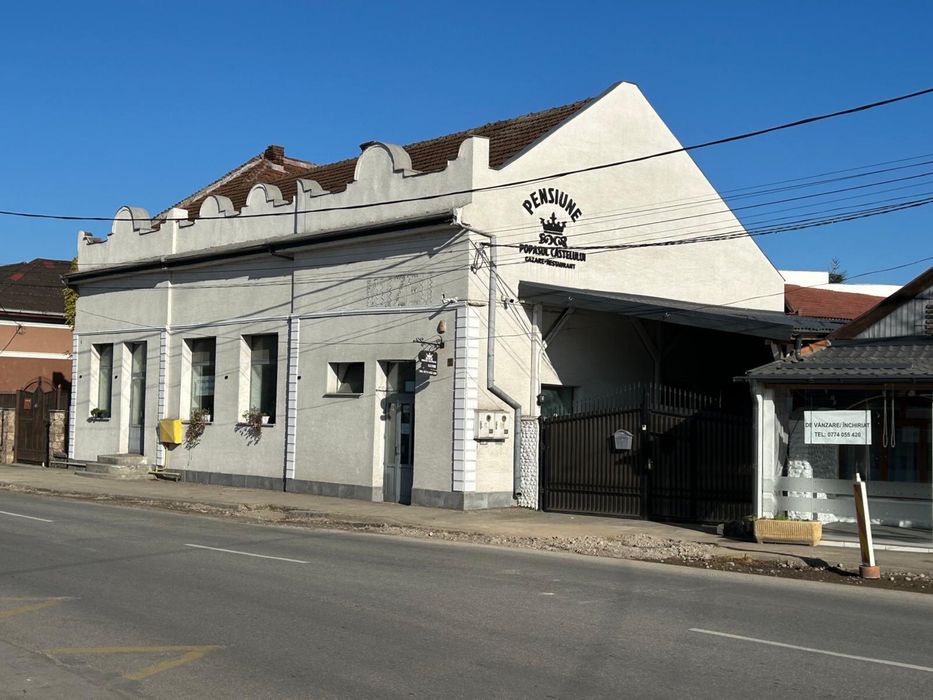 2 Spatii comerciale .Cladire individuala