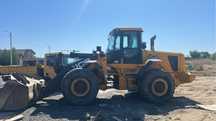 Vand sau inchiriez utilaje de constructii excavator vola basculante