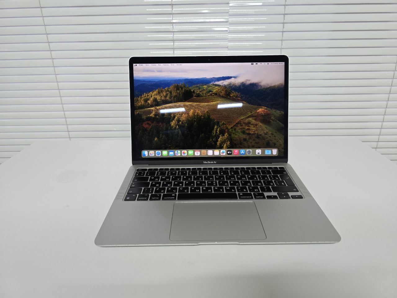 Ноутбук Apple MacBook M1 2020