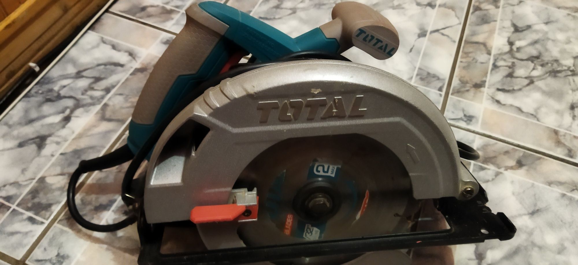 Scule tâmplărie electrice