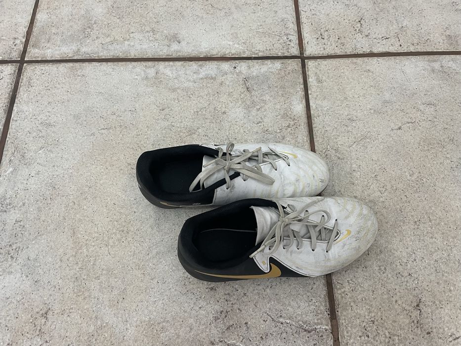 Ghete de fotbal Nike