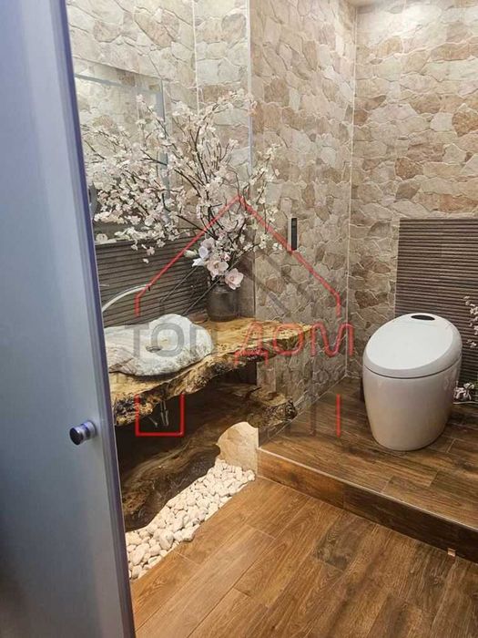 Дава се под наем Тристаен апартамент в Варна, Гръцка махала - 100 кв.м за 1450 € - Снимка #10