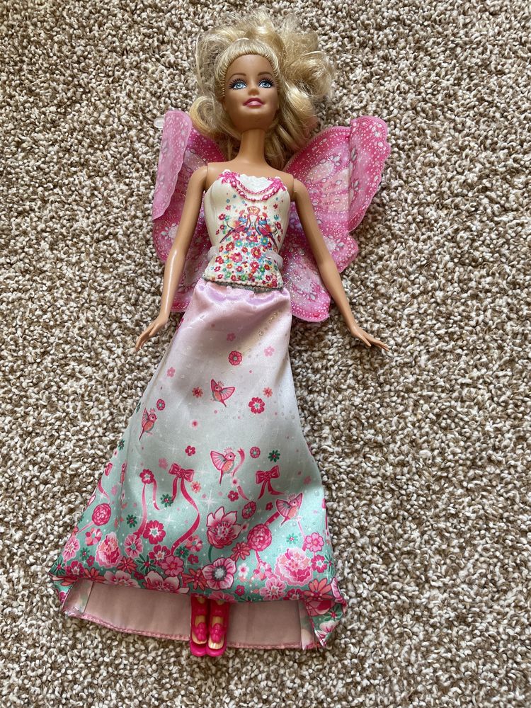 Куклы принцессы и Барби