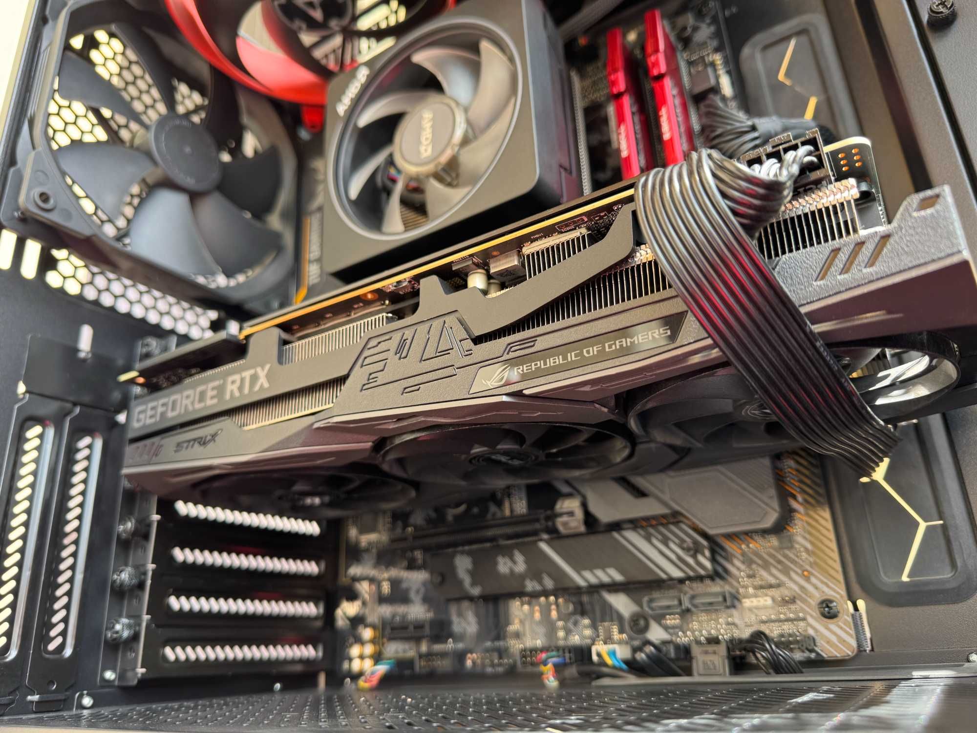 Геймърски компютър-FD Define R6 + Ryzen 7 3700x + ROG Strix 2070 SUPER