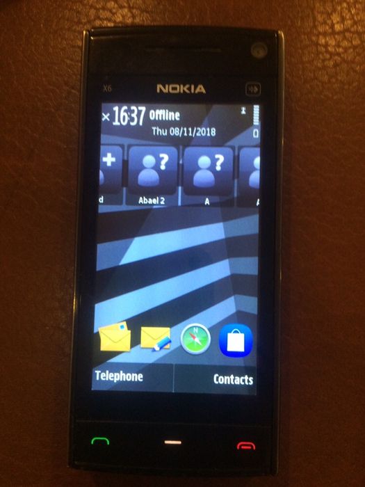 Nokia x6 funcțional