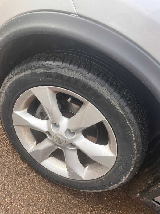 Резина зимняя шипованная и летняя 215/55 R17/ ЗИМНЯЯ И ЛЕТНЯЯ РЕЗИНА